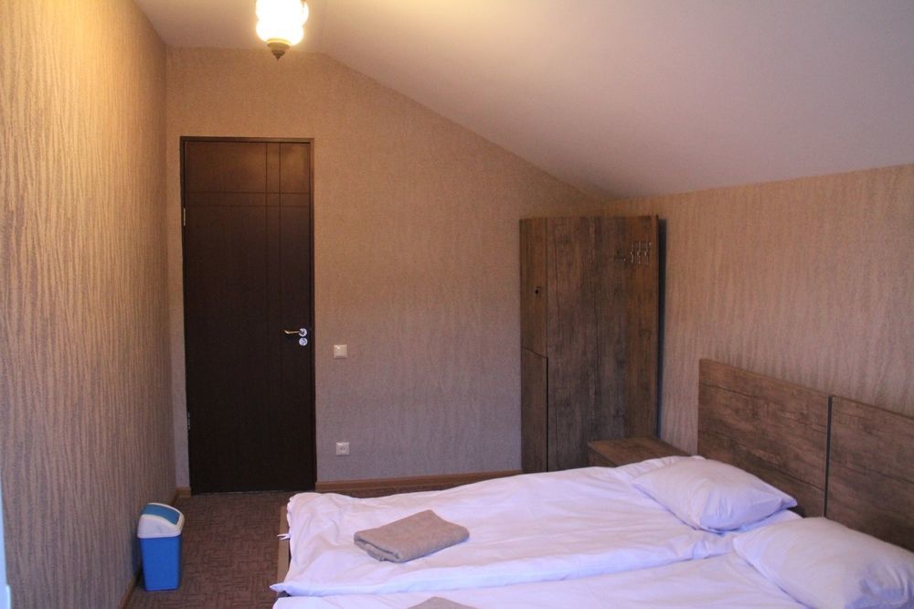 Uptown Boutique Kazbegi Hotel Exterior photo