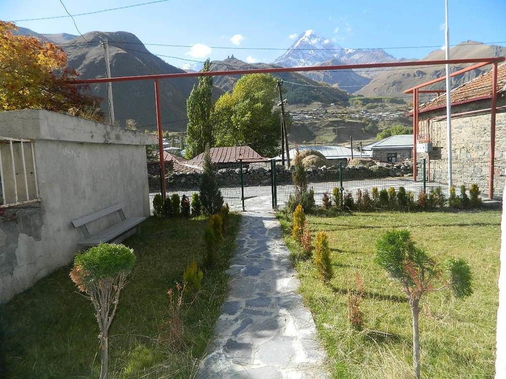 Uptown Boutique Kazbegi Hotel Exterior photo